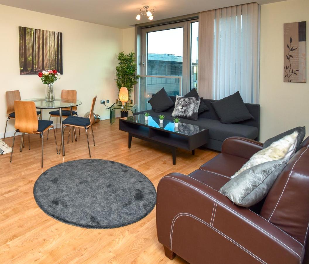 The Hub - Spacious, Bright And Modern With Free Parking Lägenhet Milton Keynes Exteriör bild